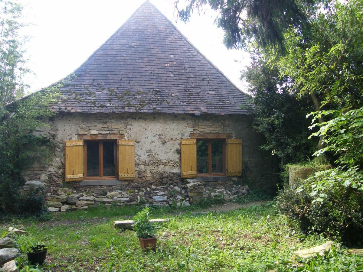 Pear Tree Gite Génis 外观 照片